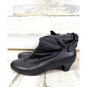 Camper Womens 10 Black Helena Soft Leather Ruched Heeled Pull-On Ankle Boot